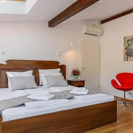 Sun Villas Accommodation Brasov Exterior photo