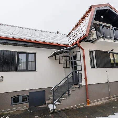 Sun Villas Accommodation Brasov Exterior photo